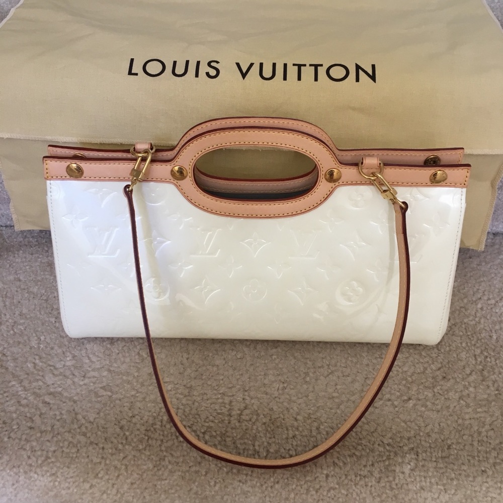 Louis Vuitton Perle Vernis Roxbury Drive Handbag